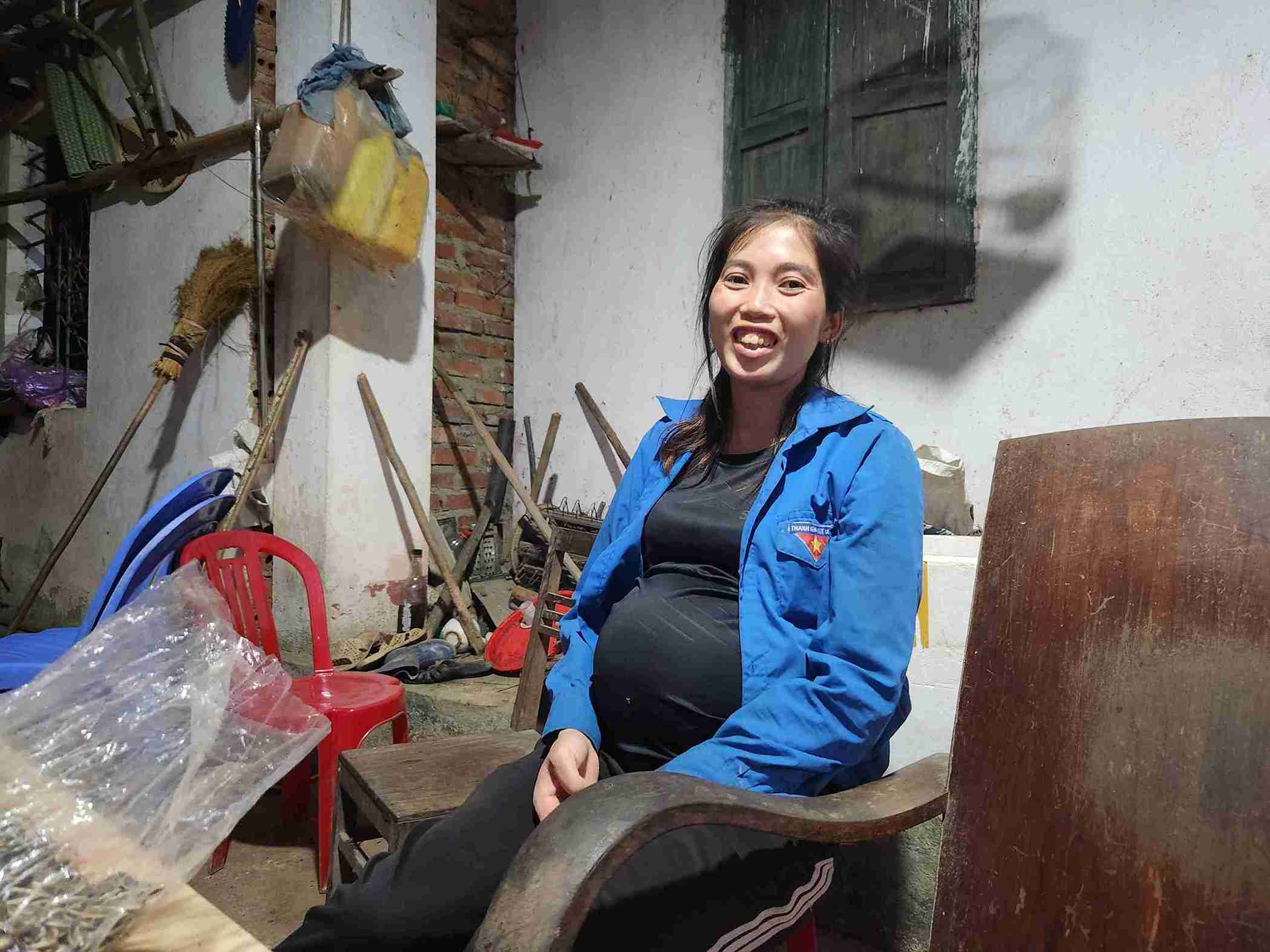 Mẹ bầu Hoàng Thị Diễm hiện đang sống tại nhà bố mẹ đẻ tại phường Sông Hiến, TP Cao Bằng. Ảnh: Tân Văn.