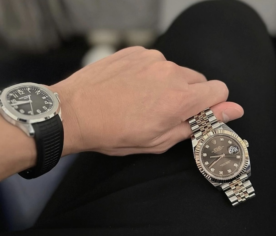 Hai chiếc đồng hồ đắt tiền của Hoàng Đức. Ảnh: FBNV