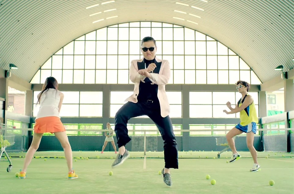 PSY trở nên nổi tiếng khắp thế giới với ca khúc “Gangnam Style”. Ảnh: Xinhua