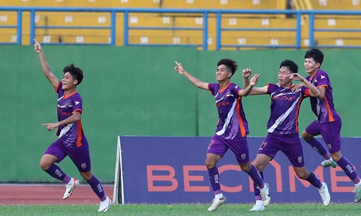 U19 Bình Dương đánh bại U19 Đồng Tháp ở ngày ra quân U19 Quốc gia 2024. Ảnh: Hữu Phạm