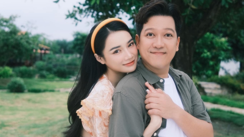 Trường Giang và Nhã Phương có hôn nhân bền chặt dù trải qua nhiều thị phi. Ảnh: Facebook nhân vật.