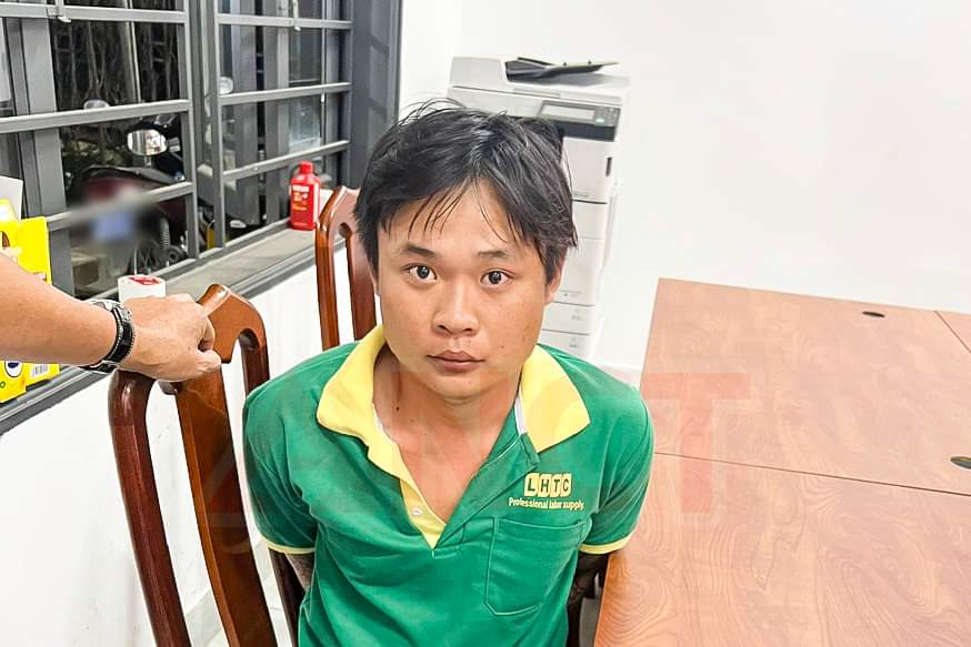 Đối tượng Trần Văn Liền (huyện Phong Điền, TP Cần Thơ) bị bắt giữ tại Cơ quan Công an. Ảnh: CACC