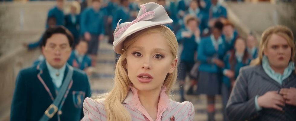 Ca sĩ, diễn viên Ariana Grande trong phim. Ảnh: CGV.