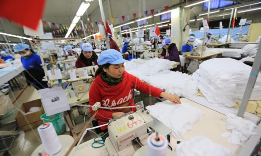 Việt Nam là trung tâm sản xuất ngày càng phổ biến của các công ty công nghệ, ôtô, điện tử, quần áo và dệt may đa quốc gia. Ảnh: HẢI NGUYỄN