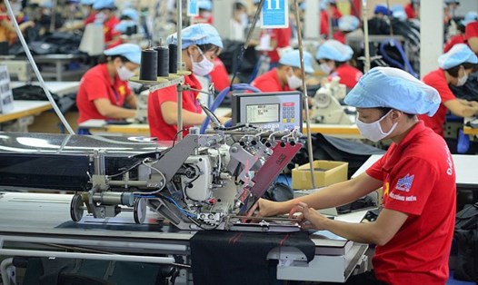 May 10 đã áp dụng nhiều giải pháp nâng cao năng suất lao động, chuyển đổi năng lượng xanh. Ảnh: Nguyễn Quang