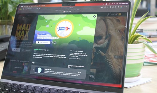 Bộ phim "Headspace: Hướng dẫn thiền định" của Netflix đã giúp nhiều người dùng nền tảng này tiếp xúc với bộ môn thiền một cách đơn giản và hiệu quả. Ảnh: Anh Vũ