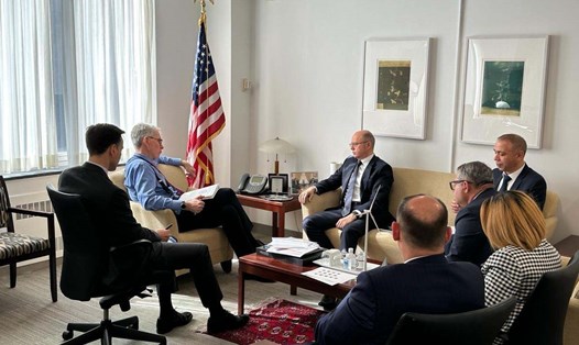 Bộ trưởng Năng lượng Azerbaijan Parviz Shahbazov gặp các quan chức Mỹ trong chuyến thăm Washington ngày 21.2.2024. Ảnh: Mạng X Parviz Shahbazov