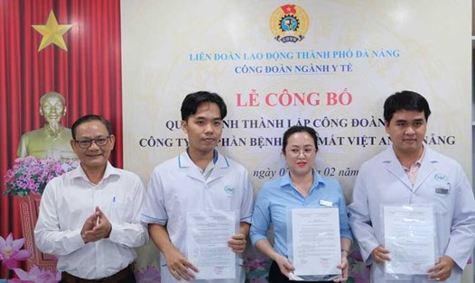 Ra mắt BCH lâm thời CĐCS Bệnh viện Mắt Việt An. Ảnh: Trà Vân