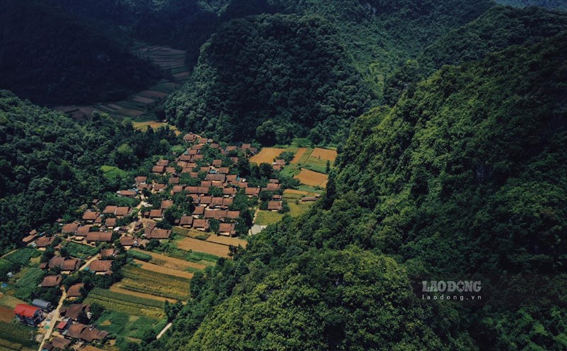 Cao Bằng đang sở hữu những làng nghề trăm tuổi ngay trong lõi những tuyến tham quan công viên địa chất toàn cầu. Ảnh: Sơn Tùng.