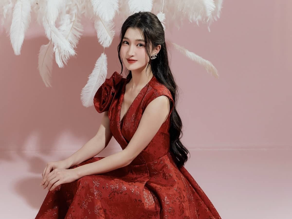  Á hậu Phương Nhi thanh lịch trong bộ sưu tập mới nhất cho mùa Xuân Hè 2024 của Sixdo. Ảnh: Sixdo