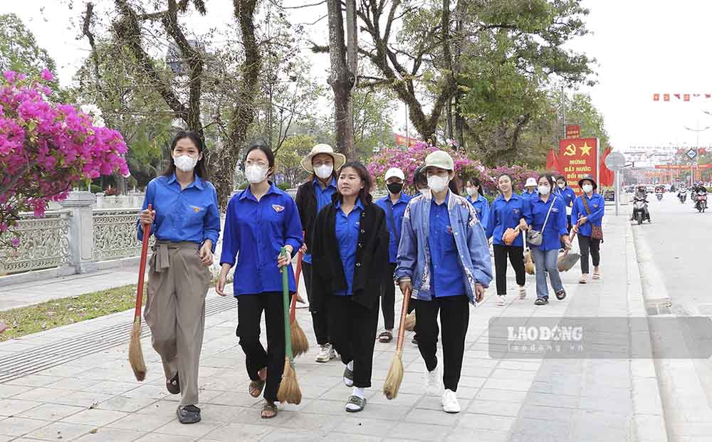 Hàng nghìn đoàn viên, thanh niên trên địa bàn tỉnh Điện Biên cũng đồng loạt ra quân hưởng ứng Tháng Thanh niên với nhiều việc làm thiết thực, ý nghĩa.