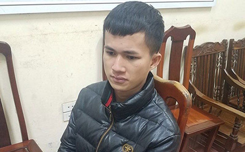 Nam tài xế có hành vi chống đối lực lượng CSGT. Ảnh: Cục CSGT