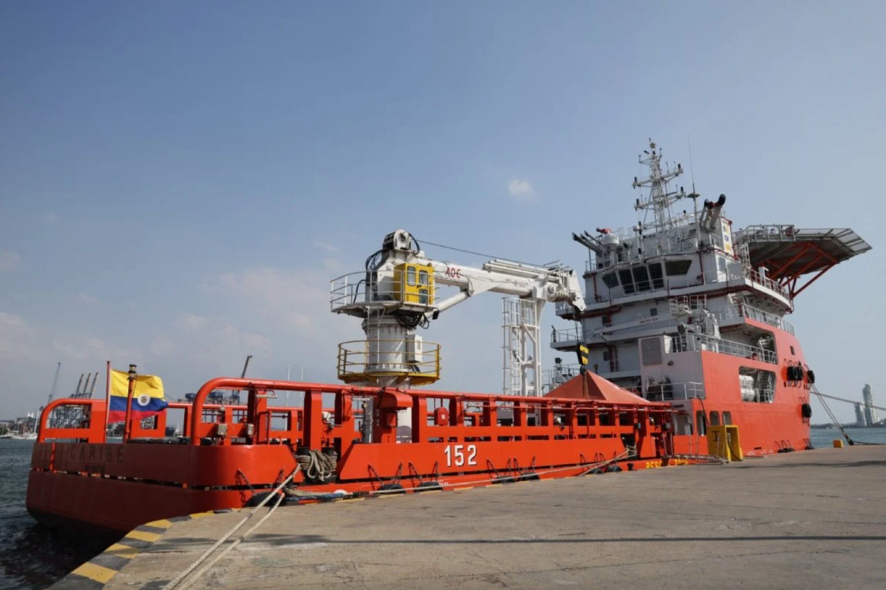 Tàu khoa học ARC Caribe phụ trách khám phá kho báu của tàu San Jose đang neo đậu tại căn cứ hải quân ở Cartagena, Colombia, ngày 23.2.2024. Ảnh: Reuters