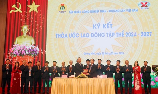 Lễ ký kết Thỏa ước Lao động tập thể giai đoạn 2024-2027 của TKV. Ảnh: Nguyễn Hùng