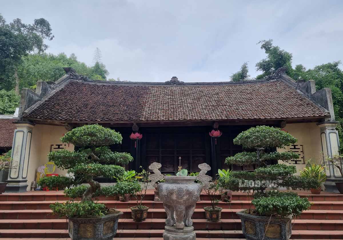 Quần thể di tích đình - chùa Ngô Xá, chùa Nề và phế tích Tháp Chương Sơn (xã Yên Lợi, huyện Ý Yên) được công nhận là Di tích lịch sử văn hóa cấp quốc gia.