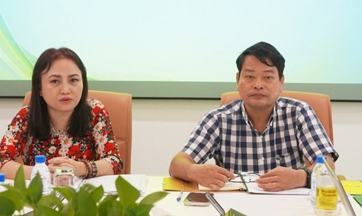 Tại buổi làm việc với Công đoàn PVFCCo, bà Nghiêm Thuỳ Lan - Chủ tịch Công đoàn Dầu khí Việt Nam (bên trái) -  đề nghị Công đoàn cần tham gia sâu hơn trong đẩy mạnh tuyên truyền về tái tạo văn hóa. Ảnh: CĐDKVN