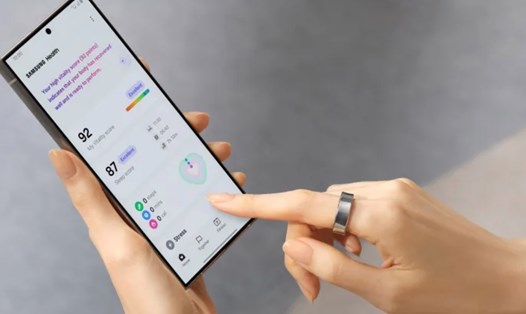 Samsung Galaxy Ring có nhiều cảm biến khác nhau để theo dõi những chỉ số khác nhau như nhịp tim, sức khoẻ của người đeo. Ảnh: Samsung