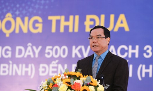 Ông Nguyễn Đình Khang - Ủy viên Trung ương Đảng, Chủ tịch Tổng LĐLĐVN phát biểu tại lễ phát động. Ảnh: Hà Anh