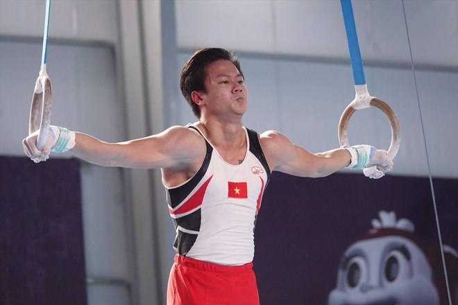 Tuyển thủ thể dục dụng cụ Nguyễn Văn Khánh Phong đang nỗ lực ở các giải quốc tế. Ảnh: Thanh Vũ