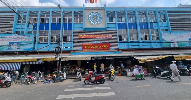 Vĩnh Long di dời gần 300 hộ tiểu thương để xây bờ kè