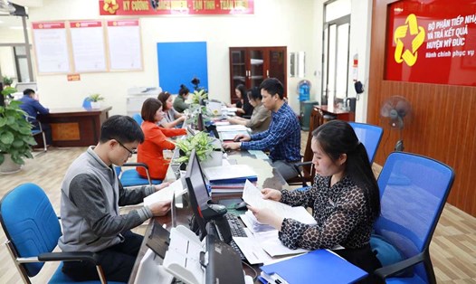 Chuyển thẩm quyền tổ chức thi, xét tuyển viên chức tại Hà Nội. Ảnh: Quang Thái
