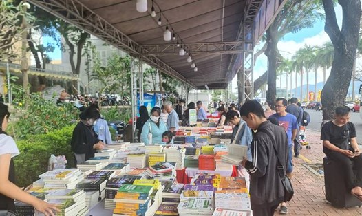 Ngày hội văn hóa đọc ở Đà Nẵng giới thiệu đến bạn đọc 1.000 đầu sách. Ảnh: Nguyễn Linh