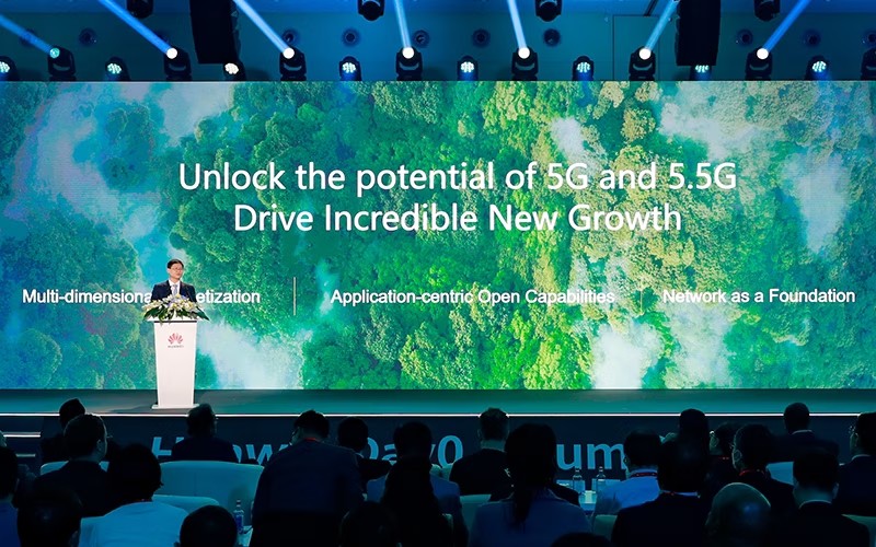 Quang cảnh Hội nghị thượng định “5G Beyond Growth – Bứt phá tăng trưởng cùng 5G”, diễn ra bên lề MWC 2024. Ảnh: Huawei