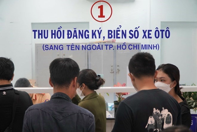 Hậu quả của việc mua ôtô cũ nhiều năm chưa sang tên