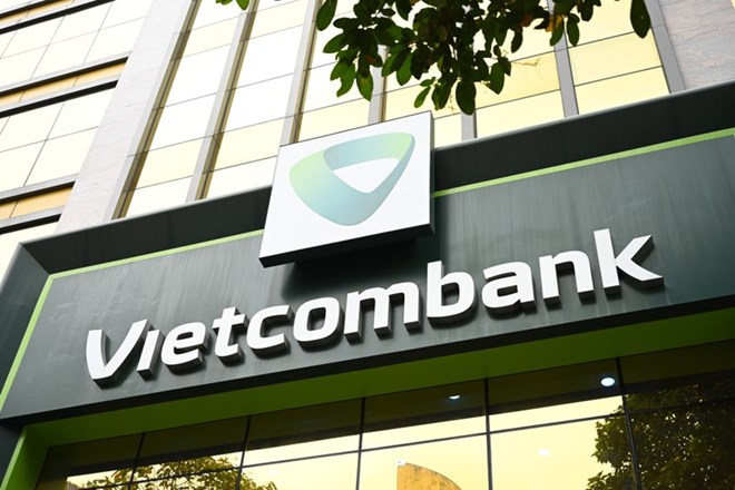 Vietcombank chốt chia cổ tức, cổ phiếu lập đỉnh lịch sử