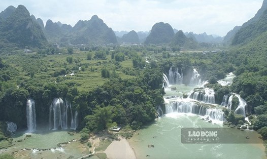 Cao Bằng có nhiều ưu điểm để góp mặt trong top những điểm đến thân thiện nhất Việt Nam. Ảnh: Tân Văn