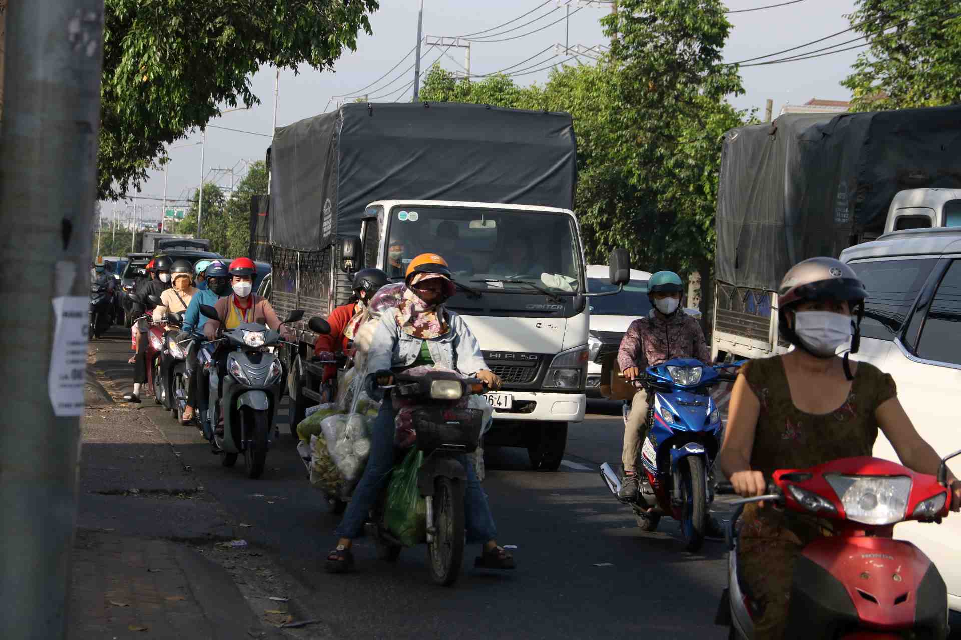 Đường nối với Bình Dương với Đồng Nai, đoạn qua thành phố Thủ Dầu Một, người dân quen gọi là đường Phú Lợi. Hiện đường 