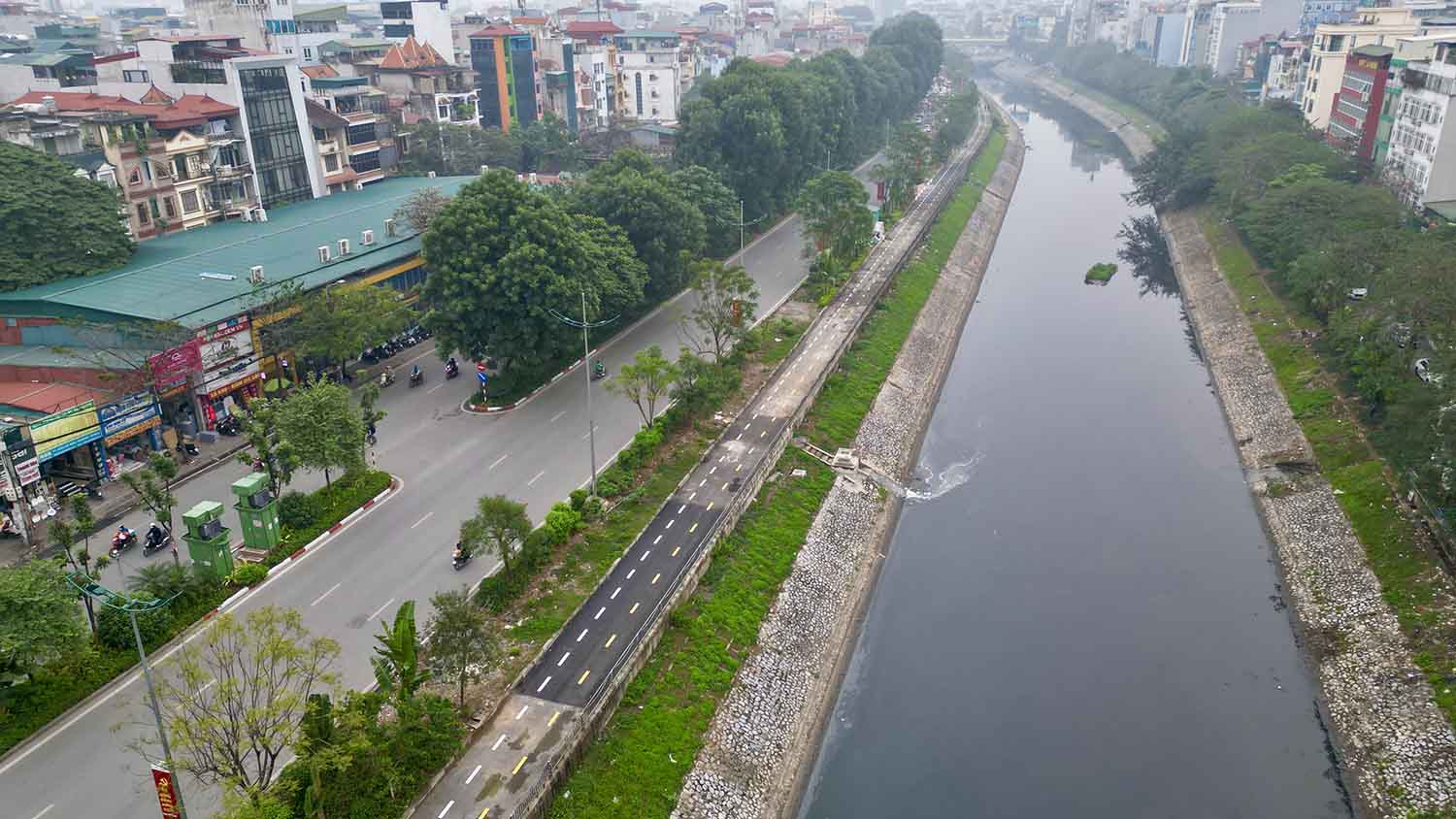 Dự án không chỉ có ý nghĩa đối với việc đạt chỉ tiêu xử lý nước thải, phục vụ gần một triệu dân 6 quận và huyện Thanh Trì mà còn góp phần làm sạch các con sông quan trọng của Thủ đô như Tô Lịch, Lừ, Sét. Ảnh: H.Chánh