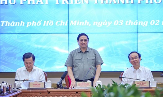 Thủ tướng Chính phủ Phạm Minh Chính chủ trì phiên họp lần thứ hai Ban Chỉ đạo triển khai cơ chế, chính sách đặc thù với TPHCM.  Ảnh: VGP/Nhật Bắc