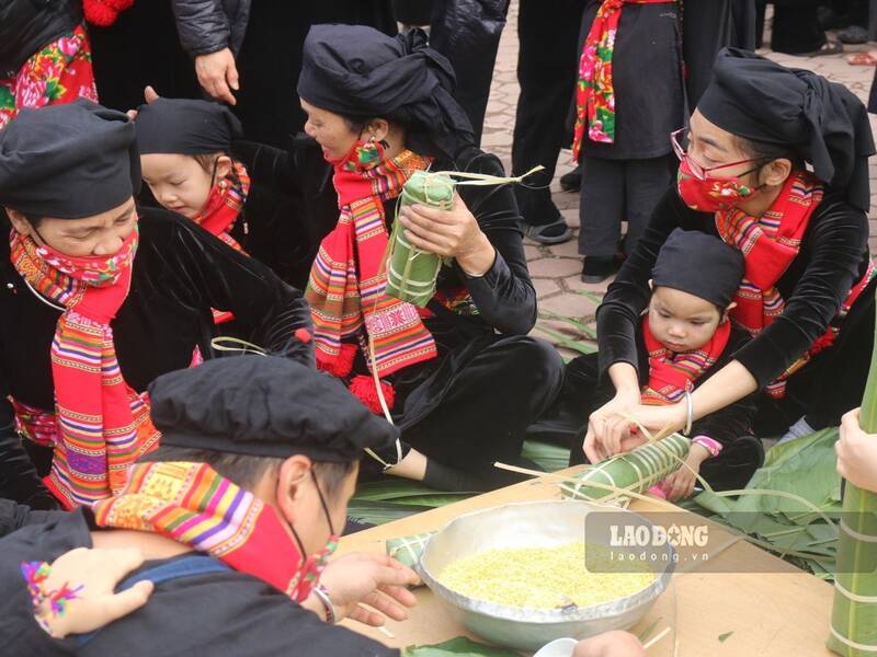 Không khí ấm áp tại làng nhà sàn Thái Hải. Ảnh: Lam Thanh