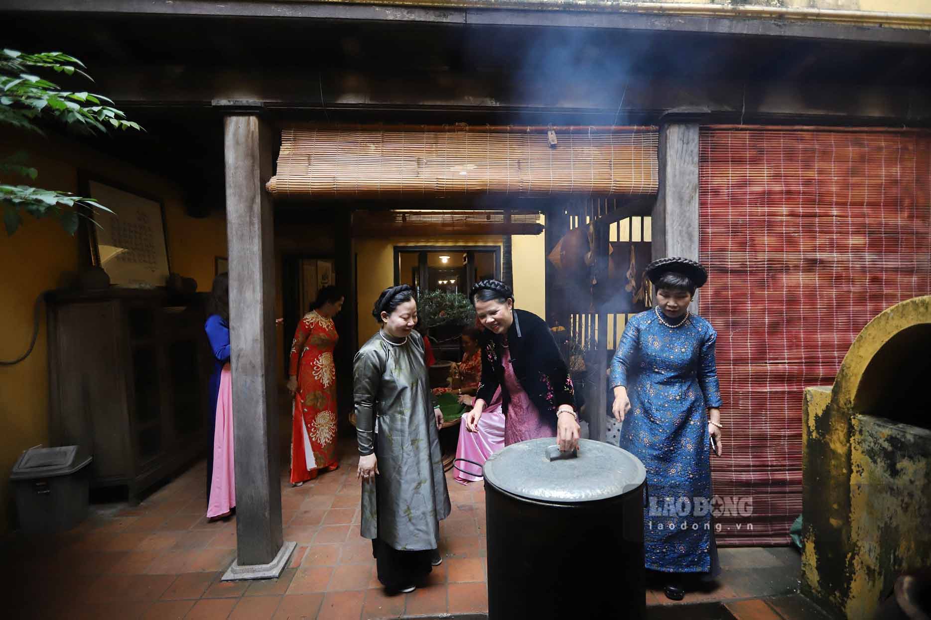 Thông qua hoạt động mang tính truyền thống này, nhân dân, du khách sẽ biết đến một số nét đặc trưng của ngày Tết truyền thống tại khu phố cổ Hà Nội.