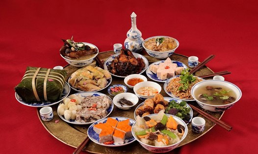 Mâm cỗ Tết truyền thống. Ảnh: Nghệ nhân ẩm thực Phạm Thị Ánh Tuyết cung cấp