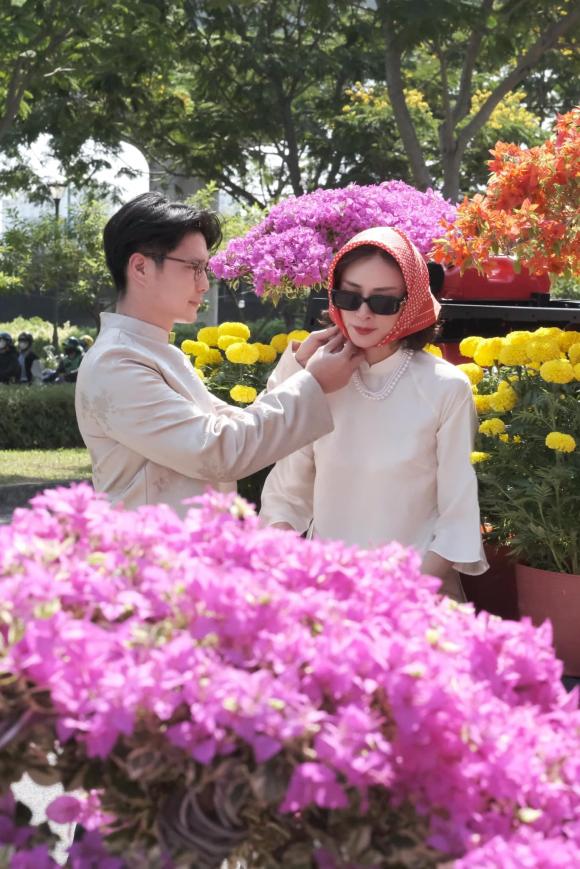 Ngô Thanh Vân và chồng mặn nồng sau kết hôn. Ảnh: Facebook nhân vật