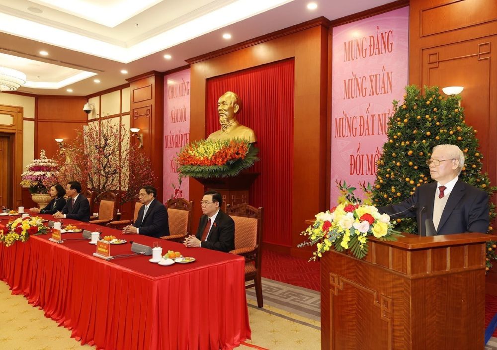 Tổng Bí thư Nguyễn Phú Trọng chúc Tết các đồng chí lãnh đạo và nguyên lãnh đạo Đảng, Nhà nước. Ảnh: Trí Dũng/TTXVN 