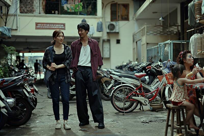 Phương Anh Đào và Tuấn Trần trong vai Mai và Dương. Nguồn ảnh: CJ HK Entertainment