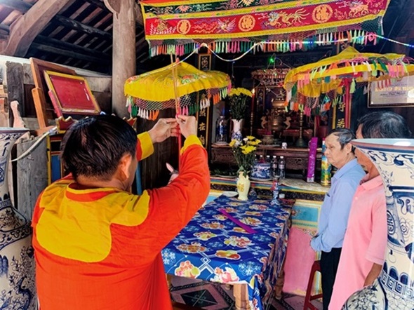 Lăng vạn Thanh Thủy có ý nghĩa rất lớn trong đời sống của người dân xã Bình Hải, huyện Bình Sơn. Ảnh: Ngọc Viên