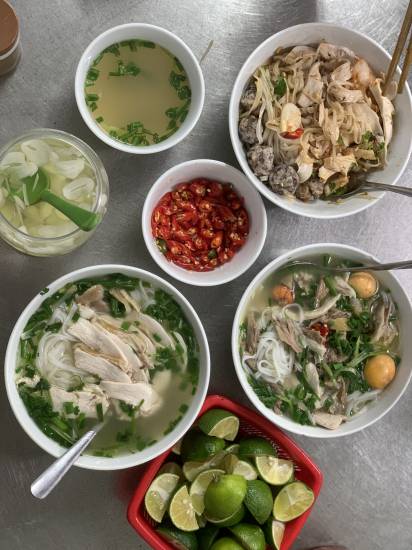 Phở gà “Michelin”. Ảnh: Ý YÊN