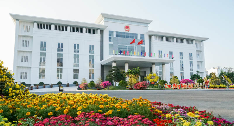 Đây là lần thứ 2 tỉnh Sóc Trăng mở cửa trụ sở UBND tỉnh để người dân đến tham quan, du Xuân trong những ngày Tết.