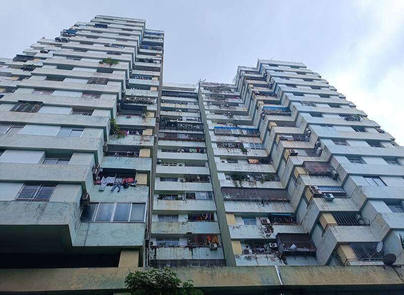 Nguồn cung căn hộ mới khan hiếm khiến mức giá bán căn hộ chung cư cũ tại TP Hà Nội tăng chóng mặt. Ảnh: Thu Giang 