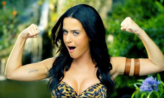 Ca khúc "Roar" của ca sĩ Katy Perry tôn vinh sức mạnh của nữ quyền. Ảnh: Xinhua