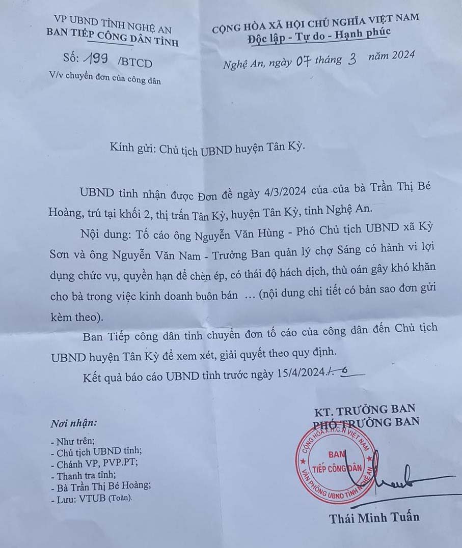 Công văn của Văn phòng tiếp công dân tỉnh Nghệ An chuyển đơn tố cáo của công dân. Ảnh: Quang Đại