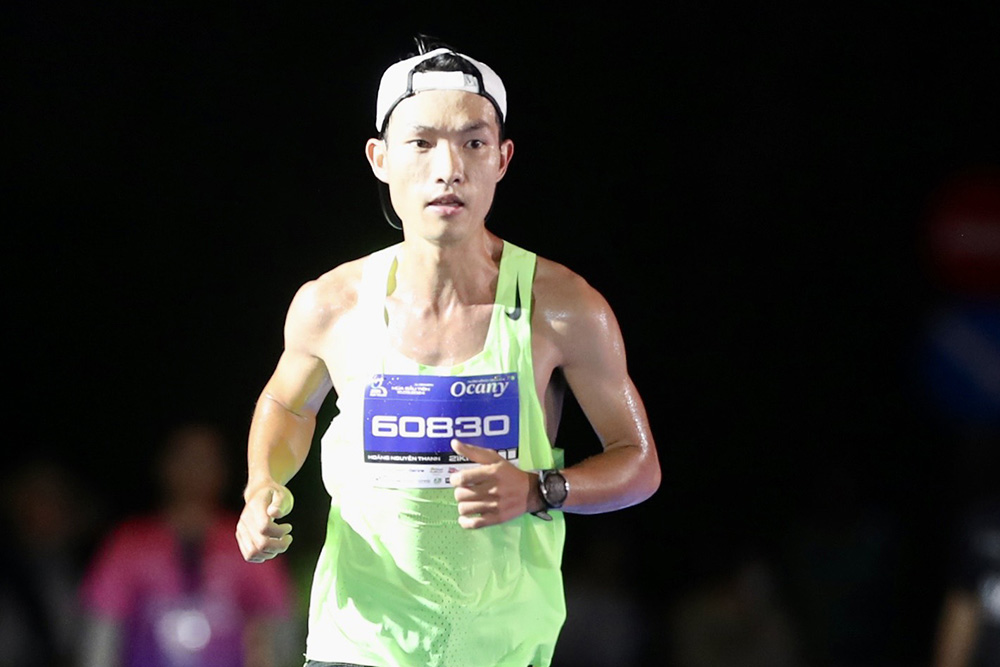 Hoàng Nguyên Thanh trên đường chạy Run To Live 2024. Ảnh: Dũng Phương