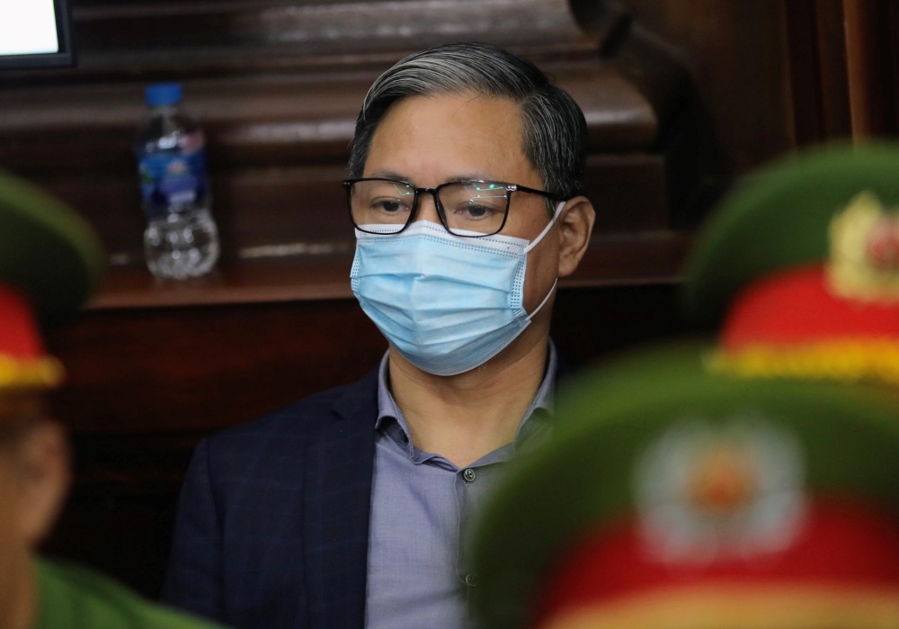 Bị cáo Nguyễn Cao Trí thừa nhận hành vi phạm tội như cáo trạng nêu. Ảnh: Anh Tú