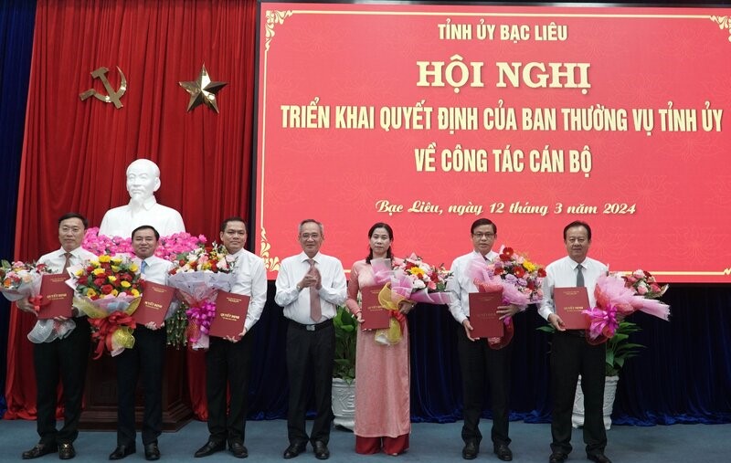 Tỉnh Bạc Liêu điều động, luân chuyển, phân công nhiệm vụ hàng loạt cán bộ chủ chốt. Ảnh: Nhật Hồ