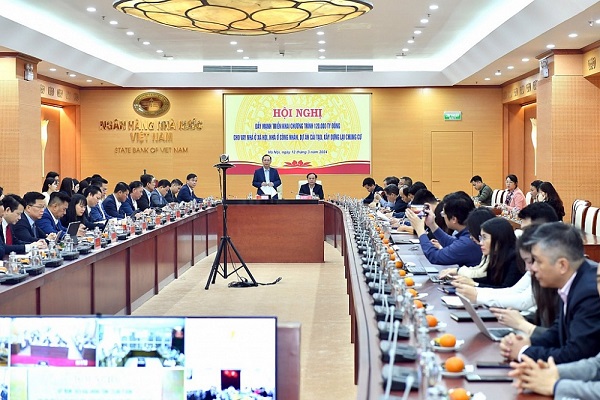Phó Thống đốc NHNN Đào Minh Tú và Thứ trưởng Bộ Xây dựng Nguyễn Văn Sinh chủ trì hội nghị.