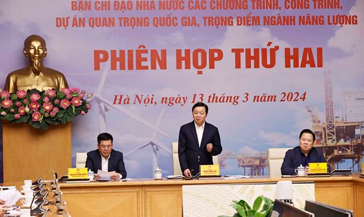 Phó Thủ tướng Chính phủ Trần Hồng Hà chủ trì phiên họp. Ảnh: Minh Khôi